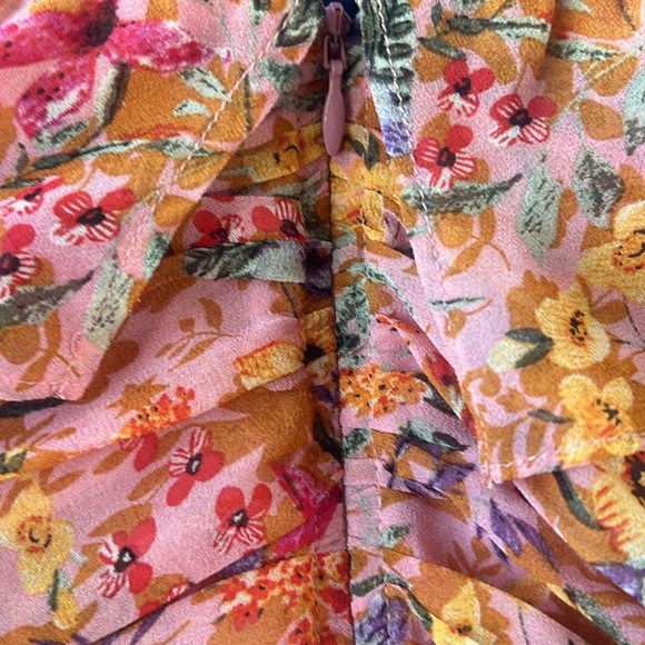 Astr Deveraux floral dress - Picture 7 of 7